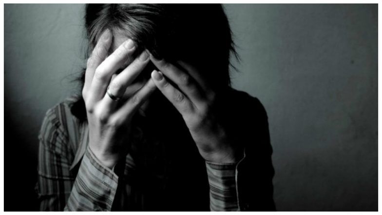 Woman Journalist Files Complaint Accusing Cop of Molestation