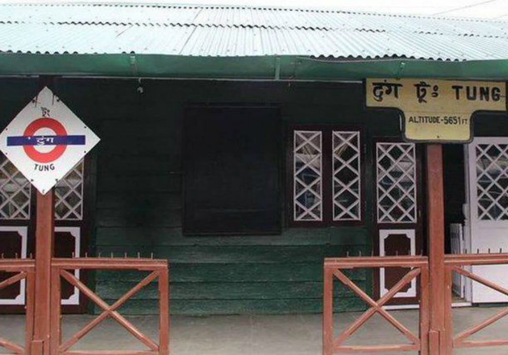 Tung Station in West Bengal | These Funny Names of Indian Railway Stations  Will Crack You Up | Latest Photos, Images & Galleries 