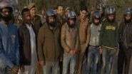Jammu & Kashmir: Policemen's Attempt of Distributing Helmets to Bikers is Heart-Warming