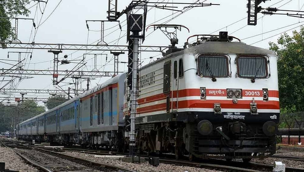 Indian Railways to Resume Train Services in Jammu and Kashmir for First Time After Bifurcation of the State Into Two UTs Indian Railways to Resume Train Services in Jammu and Kashmir for First Time After Bifurcation of the State Into Two UTs