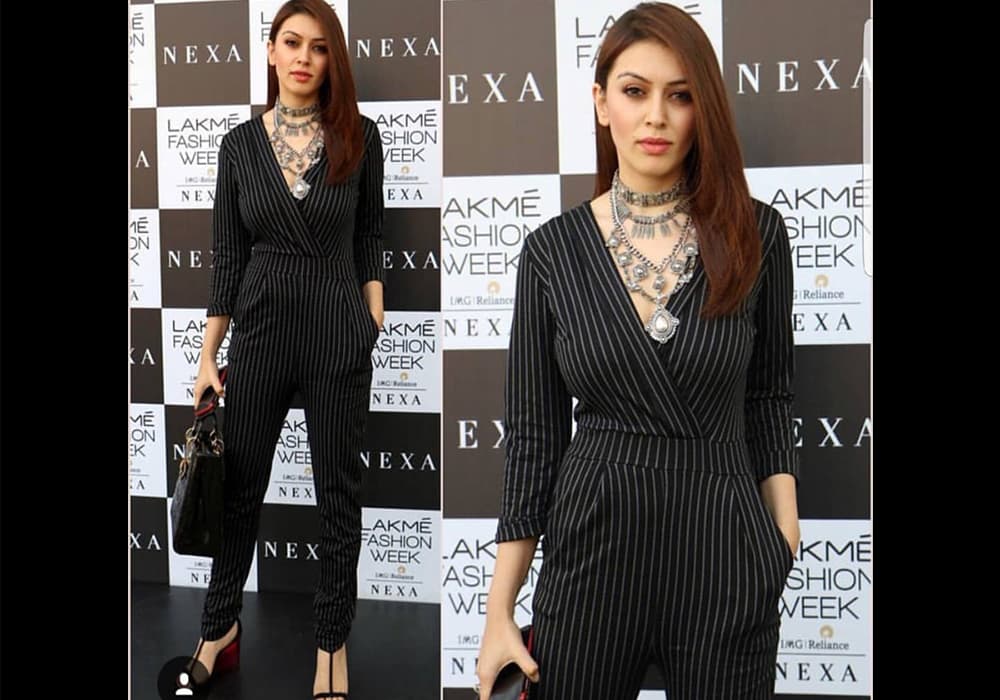 Hansika Motwani graced LFW 2018 with chic appearance Hansika Motwani graced LFW 2018 with chic appearance