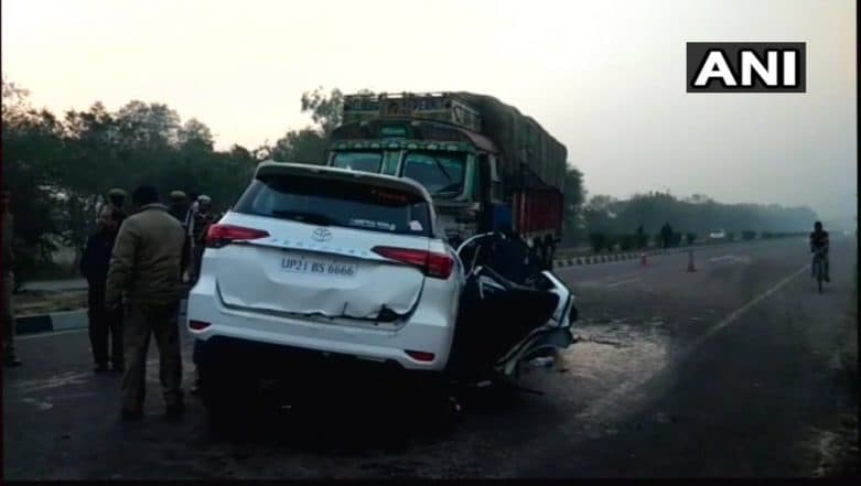 10 killed, 13 Injured in Maharashtra Road Accident 10 killed, 13 Injured in Maharashtra Road Accident