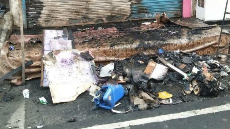 Fire in Mumbai: Mother and Daughter Die of Suffocation Inside Cosmetic Shop in Airoli