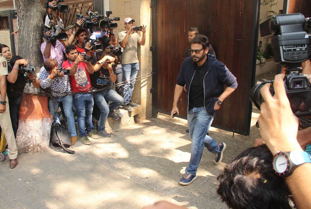 Telugu superstar Venkatesh arrives at Anil Kapoor's residence Telugu superstar Venkatesh arrives at Anil Kapoor's residence