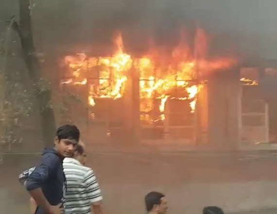 Baroda: Former MS University student, once at center of obscenity row over paintings, sets university head office on fire