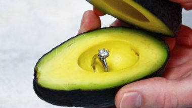 Avocado Proposal Becomes The Latest Romantic Idea Among Millenials, We Take a Look at Unique Marriage Proposals