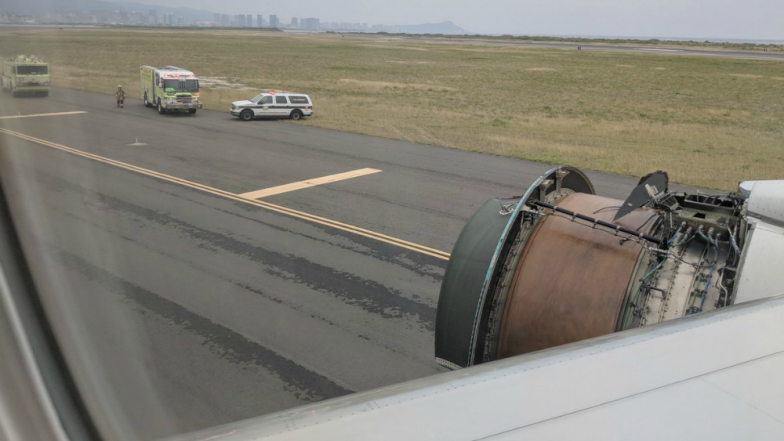 United Flight Lands Safely In Honolulu Losing It&rsquo;s Engine Cover; Here Are The Images Of The Incident
