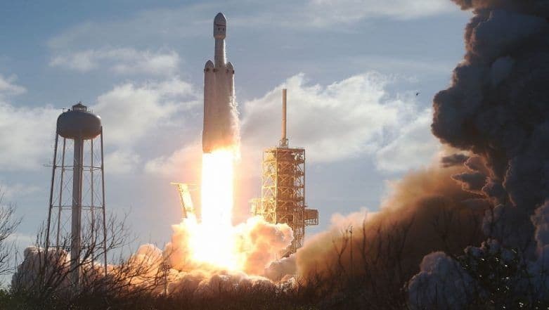 SpaceX Lands Falcon 9 Rocket on Land After Delivering Satellite SpaceX Lands Falcon 9 Rocket on Land After Delivering Satellite
