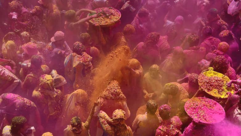 Holi 2018: The Best Place to Feel the Vibe of This Festival is in Uttar Pradesh, Here's Why! Holi 2018: The Best Place to Feel the Vibe of This Festival is in Uttar Pradesh, Here's Why!