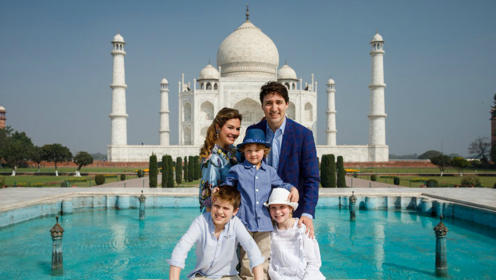 Justin Trudeau begins India trip with Taj Mahal visit. Justin Trudeau begins India trip with Taj Mahal visit.