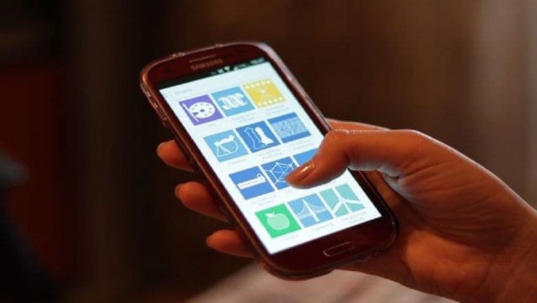 China Using Mobile App to Target Muslims in Xinjiang: Human Rights Watch Report China Using Mobile App to Target Muslims in Xinjiang: Human Rights Watch Report