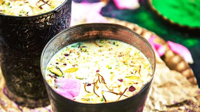 Holi Thandai Recipes: How to Make Bhang Drinks at Home and Enjoy the Spirit of the Festival of Colours