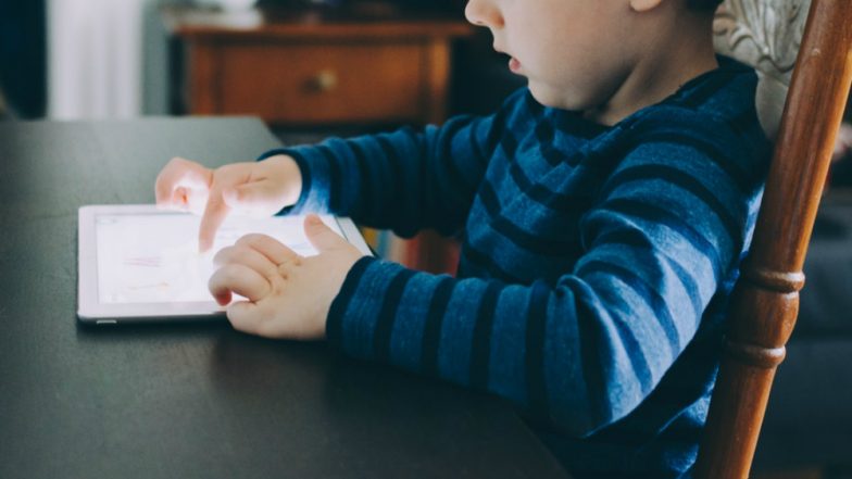 Parents Beware! Children Using Smartphones Can Have a Tough Time Even While Holding a Pencil!