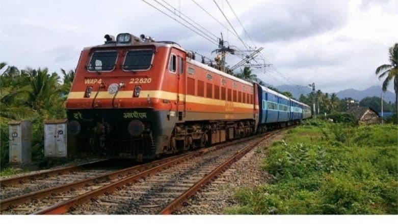 Kumbh Mela 2019: Indian Railways to Serve North Indian Veg Food for Pravasi Bharatiya Delegates on Allahabad-Delhi Special Trains Kumbh Mela 2019: Indian Railways to Serve North Indian Veg Food for Pravasi Bharatiya Delegates on Allahabad-Delhi Special Trains