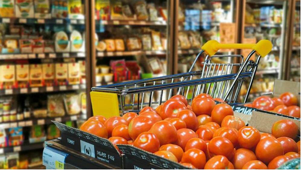 Supply of Rice, Atta, Dal, Biscuits, Instant Noodles & Others Hit, Retail And Kirana Stores Face Acute Shortage Amid COVID-19 Lockdown Supply of Rice, Atta, Dal, Biscuits, Instant Noodles & Others Hit, Retail And Kirana Stores Face Acute Shortage Amid COVID-19 Lockdown