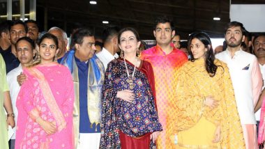 Akash Ambani and Shloka Mehta Seek Lord Ganesha’s Blessings at Siddhivinayak Temple Together: View Pics of Ambani Family