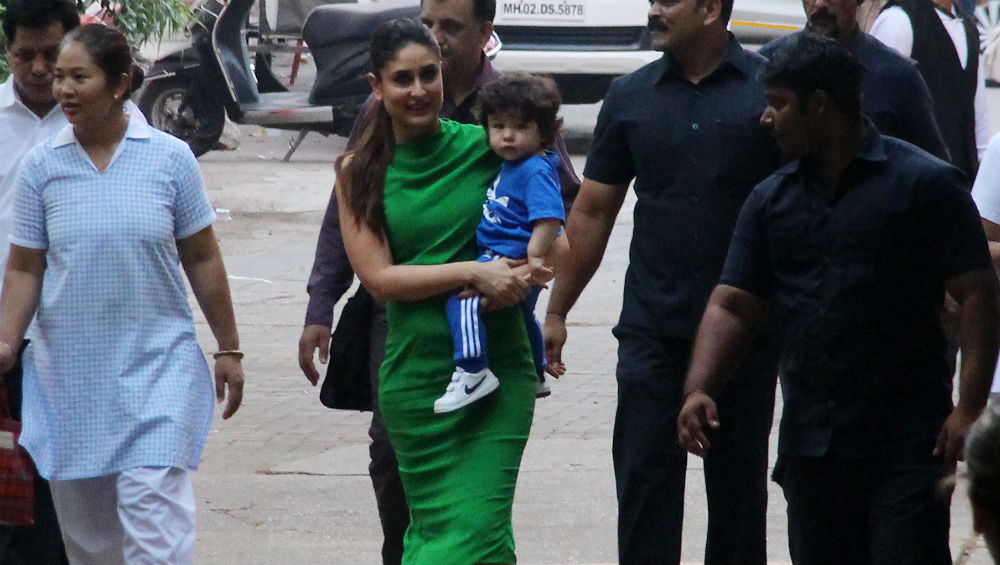 These Pictures Of Taimur Ali Khan Clinging Onto Kareena Kapoor Khan Are ...