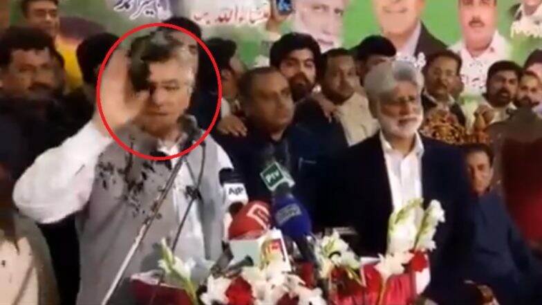 Man arrested for throwing ink at Khawaja Asif in Sialkot