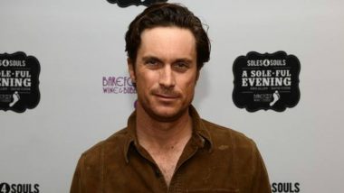 Oliver Hudson Reconnecting with Estranged Father Bill Hudson, Starts Keeping in Touch Via Text Messages