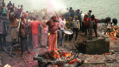 Holi in Varanasi: Forget Colours People Here Even Play With Pyre Ashes