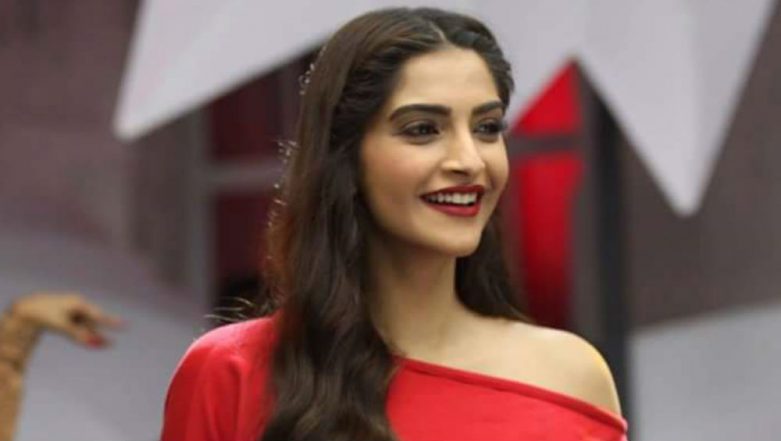 781px x 441px - Sonam Kapoor Slams US President Donald Trump as Being Imbecile: Her Tweet  Tells The Story! | ðŸŽ¥ LatestLY