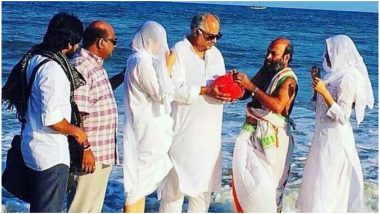 Sridevi's Ashes Immersed in Rameshwaram by Boney Kapoor, Daughters Janhvi and Khushi - View Pic