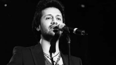 Pakistani Singer Atif Aslam Trolled for Singing Indian Songs at Pakistan Independence Day in New York (Watch Video)