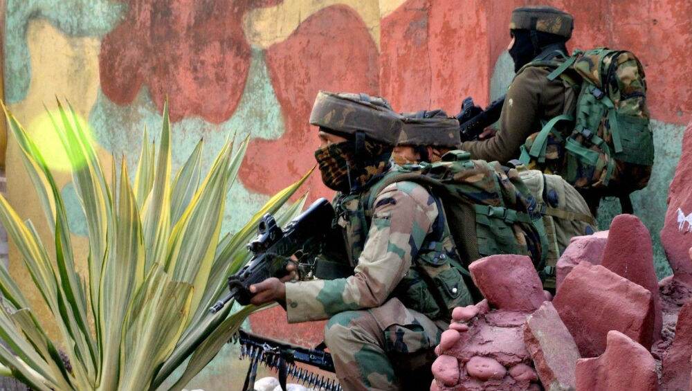 Jammu and Kashmir: Two Jawans Martyred, One Civilian Killed After Pakistan Violates Ceasefire in Kupwara’s Tangdhar Sector Jammu and Kashmir: Two Jawans Martyred, One Civilian Killed After Pakistan Violates Ceasefire in Kupwara’s Tangdhar Sector