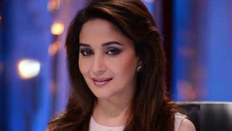 Karisma Kapoor Birthday: Madhuri Dixit Wishes Her 'Dil Toh Pagal Hai' Co-Star by Sharing an Anecdote From The Sets Karisma Kapoor Birthday: Madhuri Dixit Wishes Her 'Dil Toh Pagal Hai' Co-Star by Sharing an Anecdote From The Sets