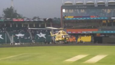 PSL 2018: Pakistan Army’s Helicopter Used to dry up Outfield Ahead of Karachi Kings vs Peshawar Zalmi Eliminator, Watch Video