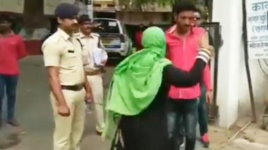 Indore Ka Rape Porn - Indore: Rape Victim's Mother Thrashes Accused In Police Custody, Watch  Video | ðŸ‘ LatestLY