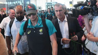 Steve Smith Booed at the Johannesburg Airport, Called 'Cheat' Following Ball-Tampering Scandal; Watch Video
