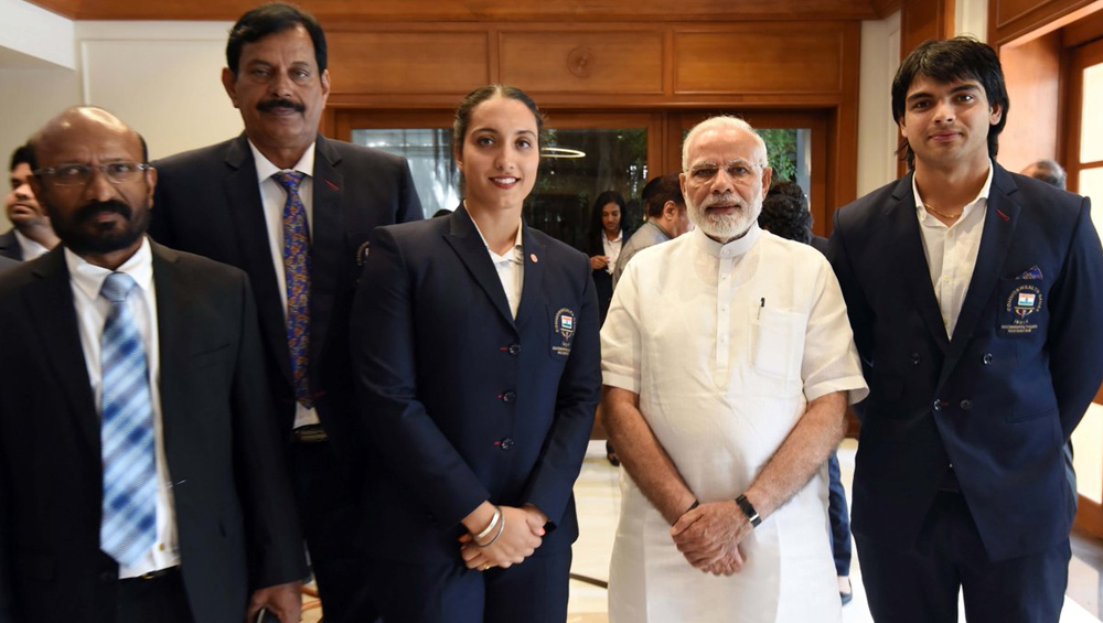 PM Narendra Modi in a Candid Interaction With Indian Medal Winners of ...