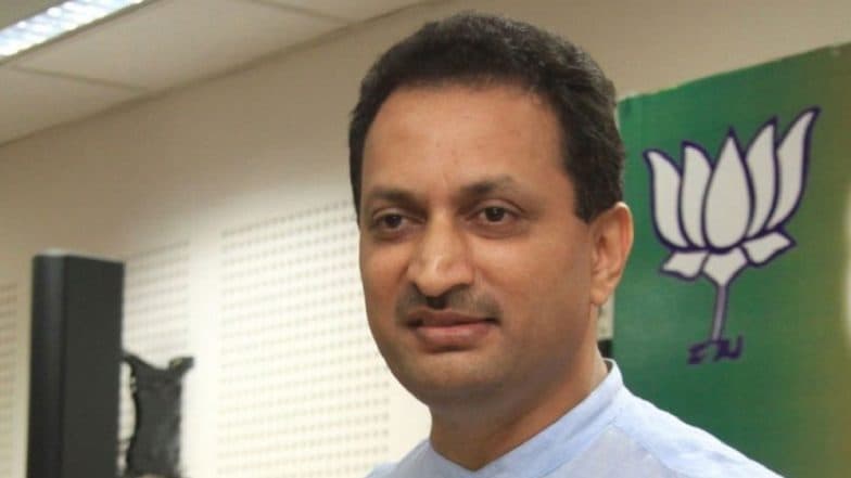 BJP Lawmaker Anant Kumar Hegde Calls IAS Officer Sasikanth Senthil 'Paid Gaddar' BJP Lawmaker Anant Kumar Hegde Calls IAS Officer Sasikanth Senthil 'Paid Gaddar'
