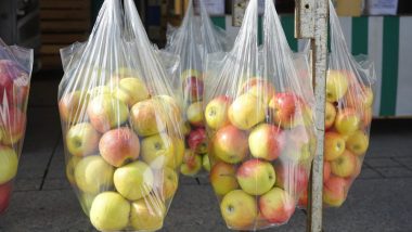 Kashmir: Apple Farmers Send Six Lakh Tons of Apples Outside