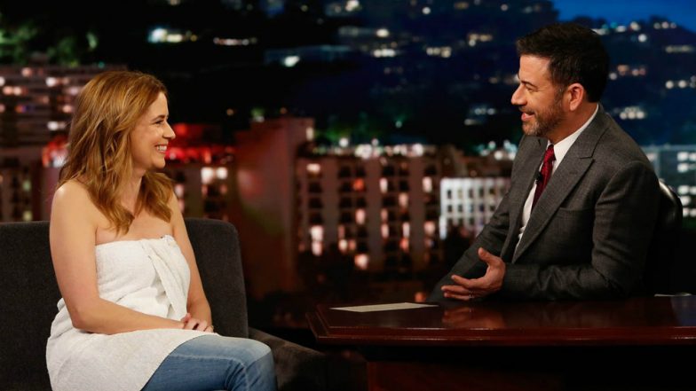 Jenna Fischer Faces Wardrobe Malfunction but Nails the 'Jimmy Kimmel Live' Wrapping a Towel for the Interview