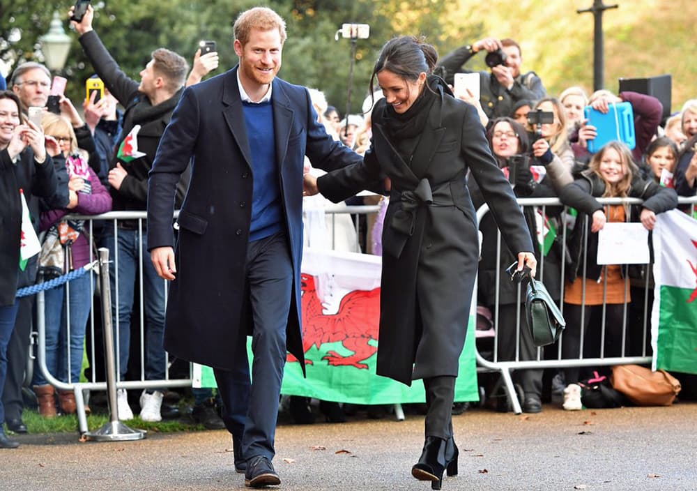 Lovely picture of Prince Harry and Meghan Markle is simply wow Lovely picture of Prince Harry and Meghan Markle is simply wow