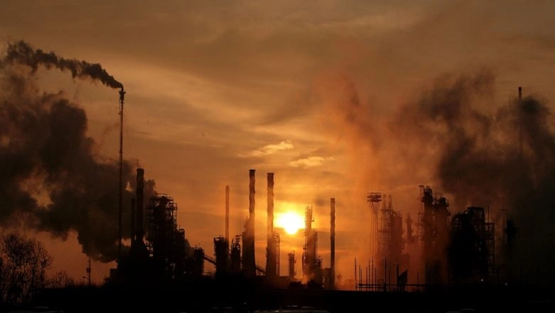 Indian Oil Refiners Likely to Make Loss of Over Rs 25,000 Cr in Jan-Mar Quarter, Say Crisil Ratings
