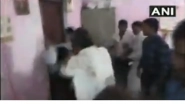 Officer Manhandled in Uttar Pradesh&rsquo;s Barabanki Nagar Panchayat Office, Watch Video