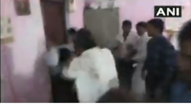 Officer Manhandled in Uttar Pradesh’s Barabanki Nagar Panchayat Office, Watch Video