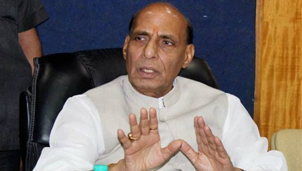 Delhi Police Detains Man for Stopping Rajnath Singh's Convoy Near Parliament Delhi Police Detains Man for Stopping Rajnath Singh's Convoy Near Parliament