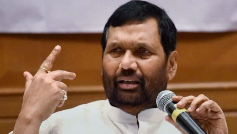 Ram Vilas Paswan Admitted to Delhi's Escorts Hospital After He Complains of Breathing Problem