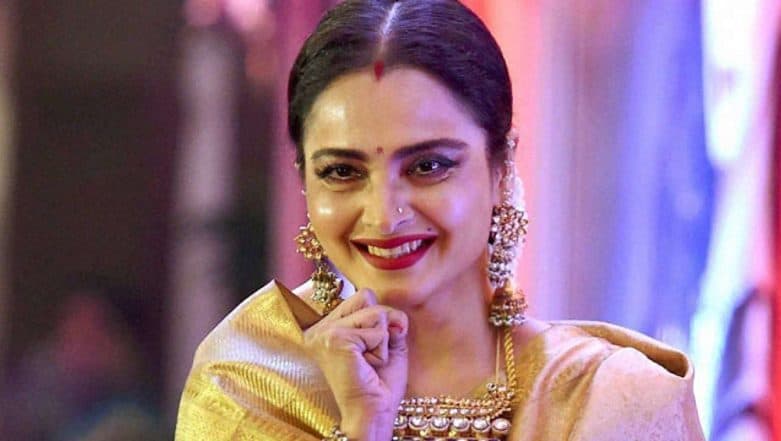 Actress Rekha Blesses ‘Malaal’ Star Sharmin Segal Actress Rekha Blesses ‘Malaal’ Star Sharmin Segal