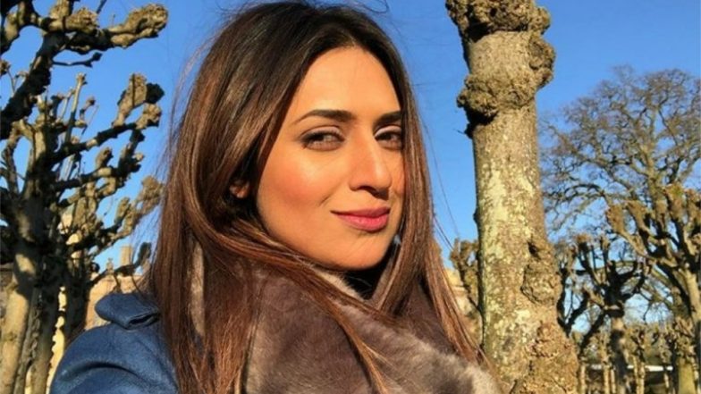 Yeh Hai Mohabbatein Actress Divyanka Tripathi Asks Fan to Find Bollywood Movies For Her!