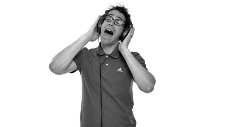 World Voice Day: 8 Bad Habits That Are Destroying Your Voice