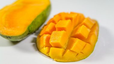 Does Eating Mango Causes Acne & Heat in Body? Here’s Busting The Myth!