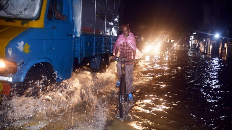 7 Dead as Heavy Rains, Winds Upto 100 Km/Hr Hits Kolkata