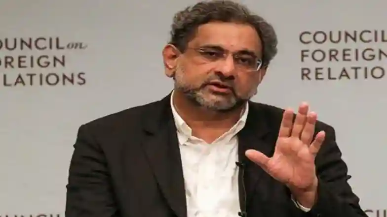 PM Abbasi says politicians deserve same respect as judges, generals