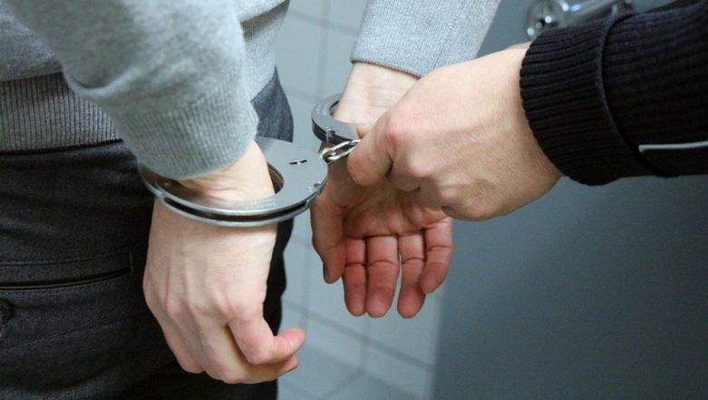 Apple Daily Newspaper's Editor-in-chief, 4 Directors Held Under Hong Kong Security Law