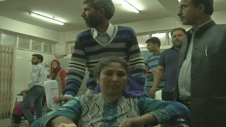 Jammu and Kashmir: 2 Injured in Grenade Blast in Chhatabal Area of Srinagar